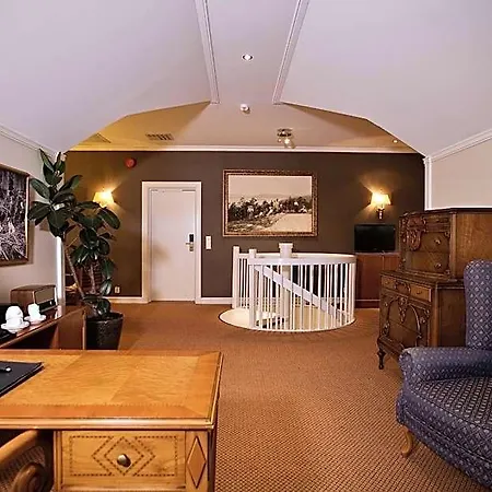 Losby Gods Manor Strommen